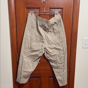 Taupe Capris